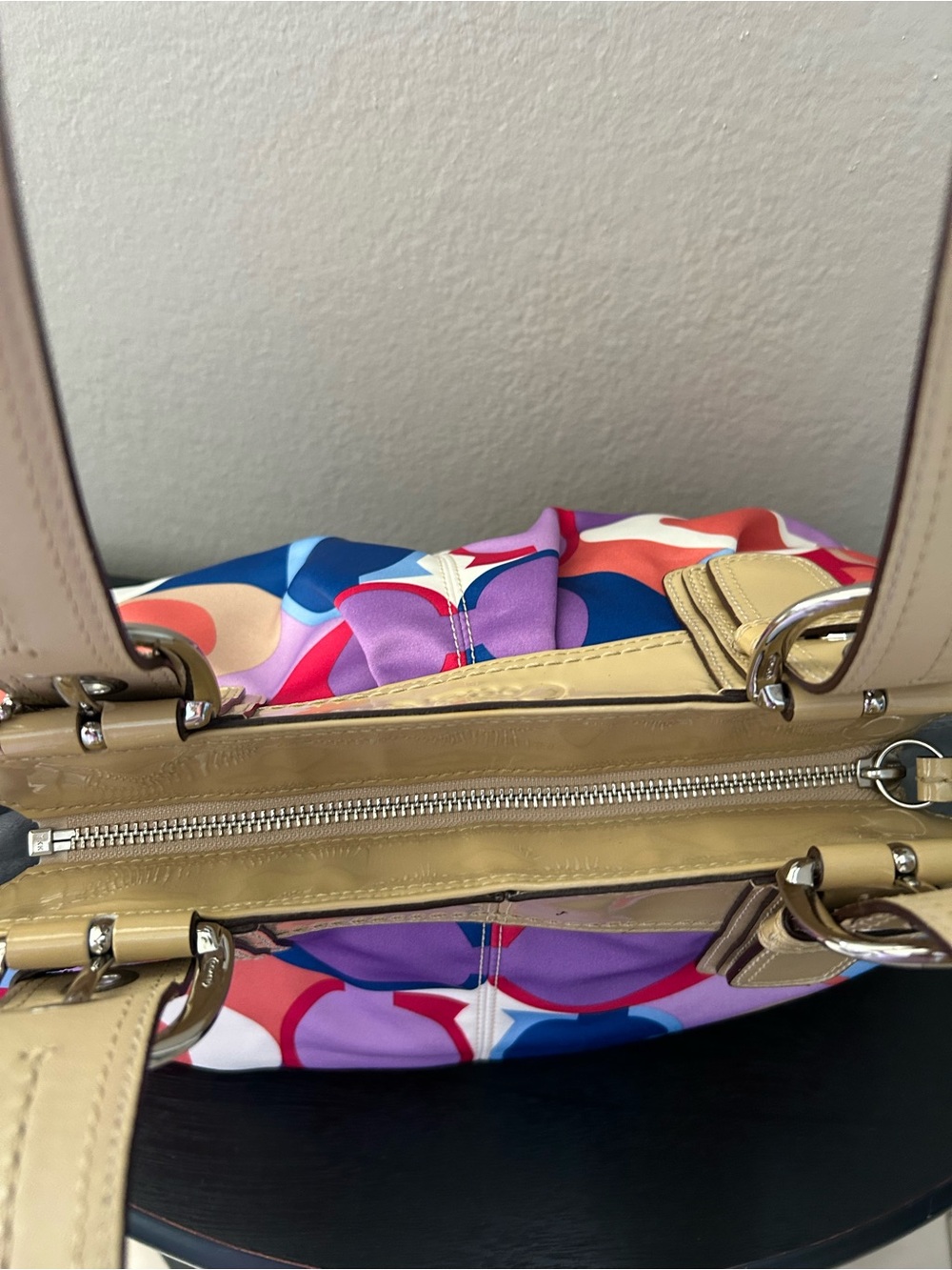 Coach Multicolor Circle Print Shoulder Bag with Beige Patent Trim - Picture 6 of 14